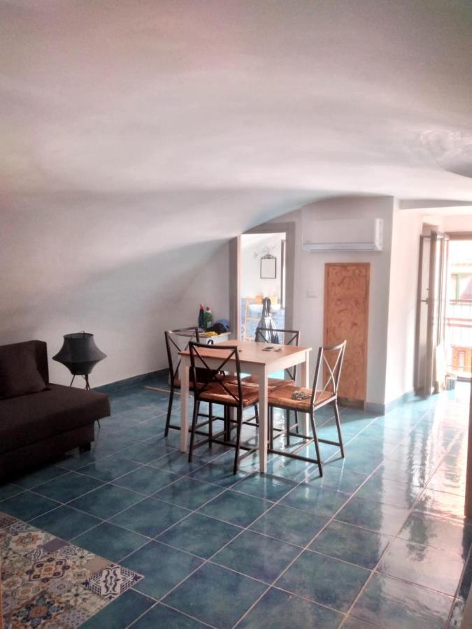 Casa Adriano Appartement Procida Buitenkant foto