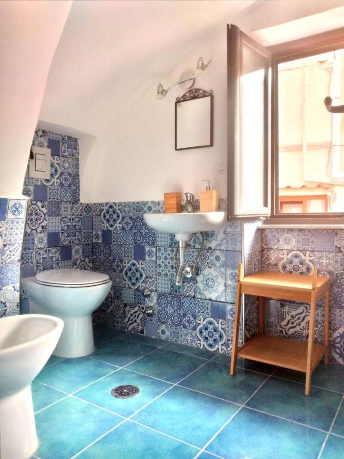 Casa Adriano Appartement Procida Buitenkant foto